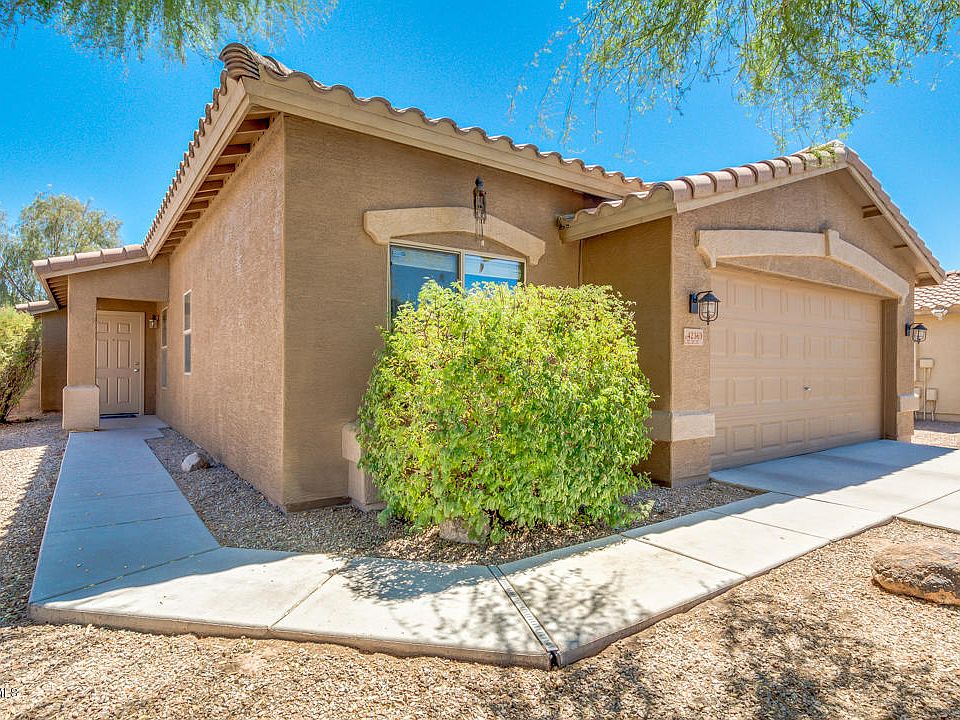 1st image of 42363 W Desert Fairways Dr