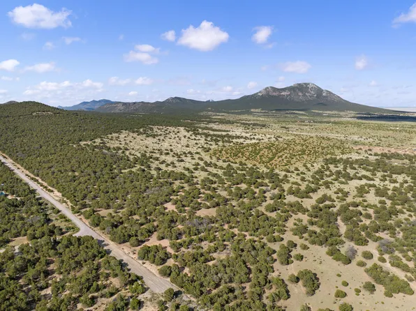 6 Crystal Ln, Sandia Park, NM 87047