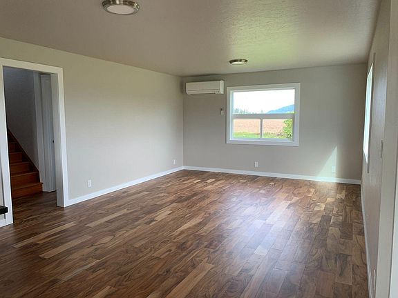 3rd image of 8468 Farm To Market Rd