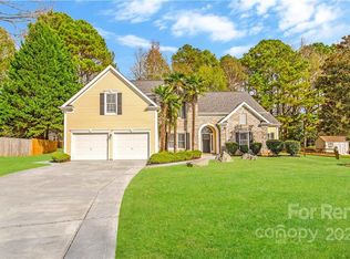 9017 Carastan Dr, Charlotte, NC 28216