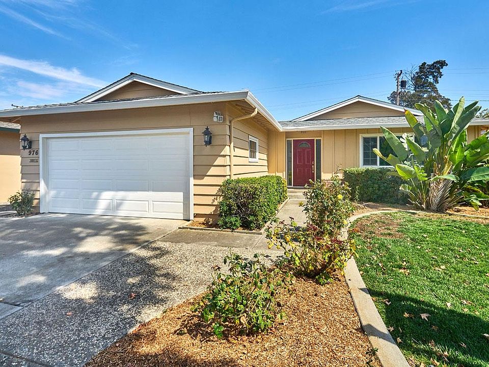 1st image of 976 Orchid Way