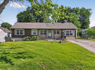 4320 NE 56th St, Kansas City, MO 64119