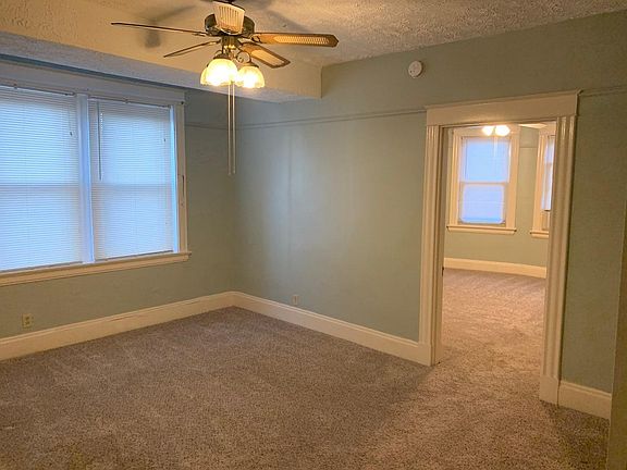 3rd image of 5018 Marion Ave APT 2