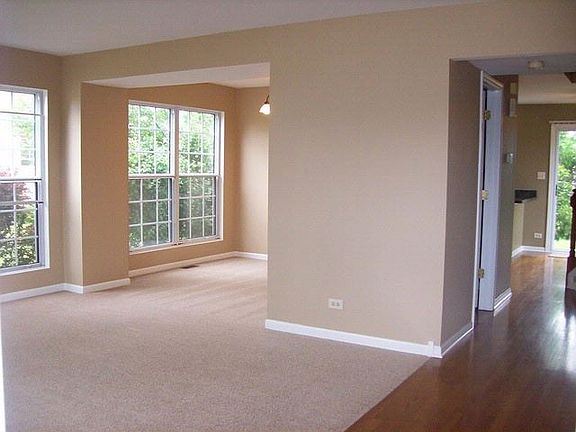 4th image of 1195 Oxford Ln