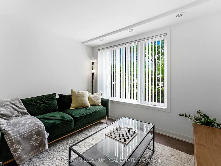 60 Orchid Place Dr #1 — Photo 8