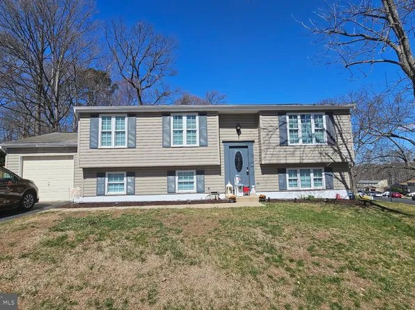 8406 Great Lake Ln, Springfield, VA 22153