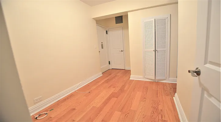 Rented by Manhattan Realty Group | media 19