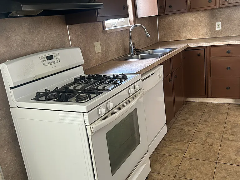 58 W Vaughn St #58 — Photo 11