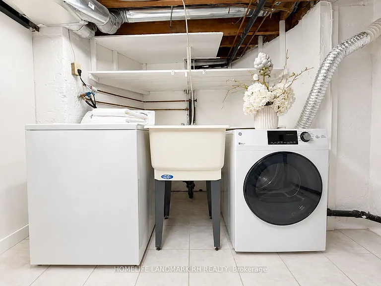 256 Bedford Park Ave — Photo 19