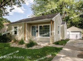 821 N Crysler Ave, Independence, MO 64050
