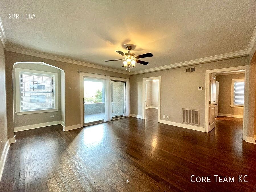 1st image of 710 W 48th St #202
