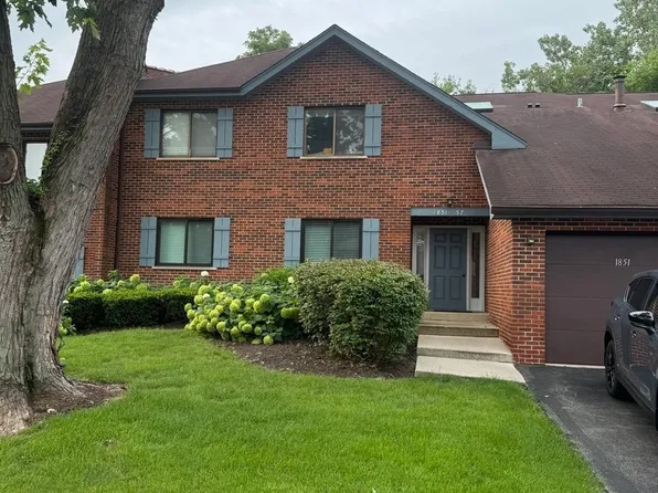 1857 Portsmouth Dr #D, Lisle, IL 60532