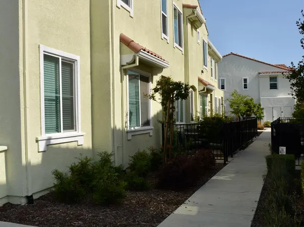 5301 E Commerce Way Unit 42102, Sacramento, CA 95835