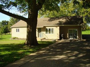 206 N Lincoln St, Corydon, IA 50060