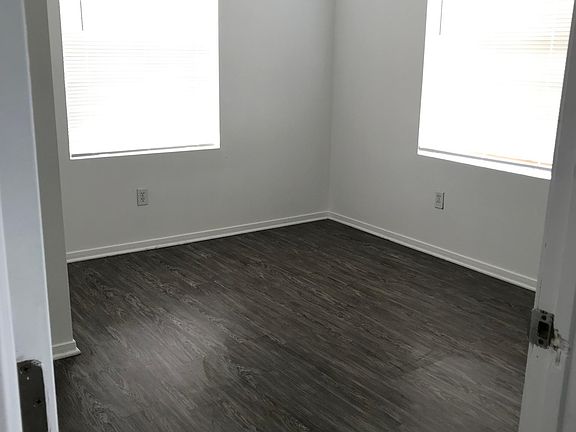 3rd image of 4801 S Normandie Ave #2