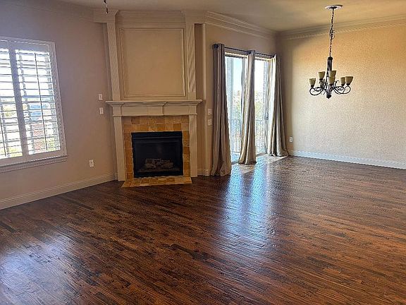 3rd image of 563 Rockingham Dr