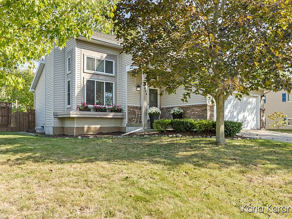 2nd image of 514 Macomb Ave NW