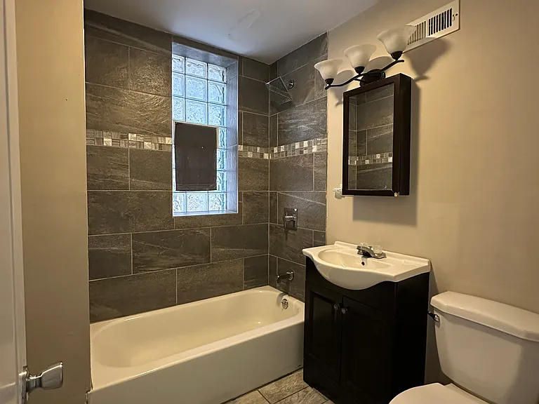 2126 S Harding Ave #2 — Photo 5