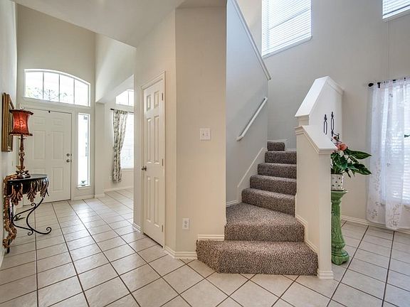5th image of 10021 Pinecrest Dr