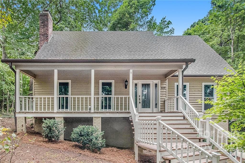 608 Bubbling Well Rd, Matthews, NC 28105 Zillow