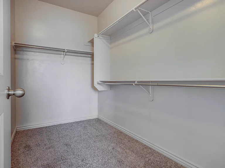Villas on Main — Photo 21