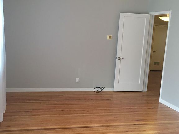 4th image of 1019 Laurel St #2