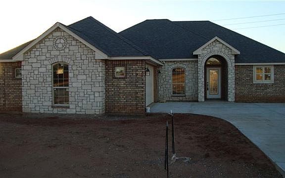 3rd image of 168 NE Simmons Cir