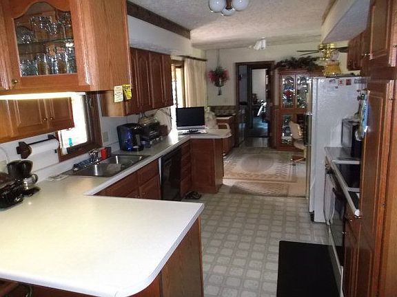 2nd image of 4044 Lambchop Ln