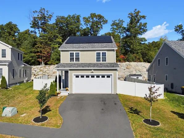 12 Celestial Cir, Bellingham, MA 02019