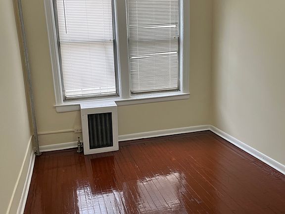 3rd image of 1159 Grant Ave APT 1