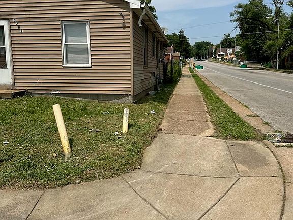 3rd image of 6301 Laura Ave