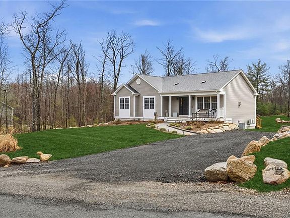 4th image of 380 Ledge Rd