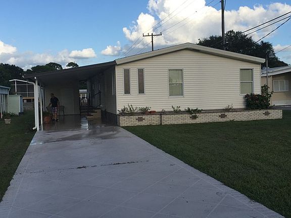 2nd image of 38 Plumosa Dr