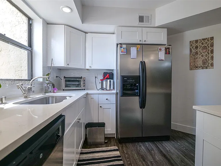 7200 Radice Ct #309 — Photo 15