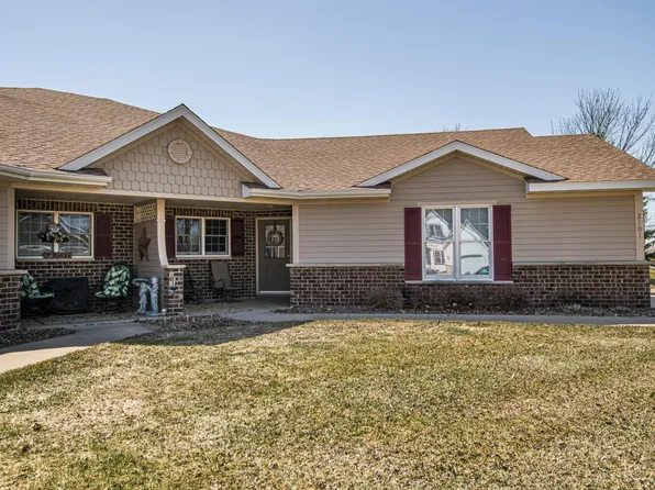 2101 Turnberry Ln SE, Pine Island, MN 55963