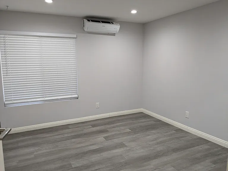 320 S Ardmore Ave #123 — Photo 6