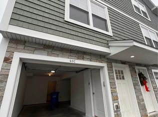 18 Gulf St #18B, Milford, CT 06460