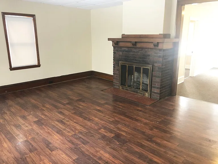 629 McClellan St — Photo 5