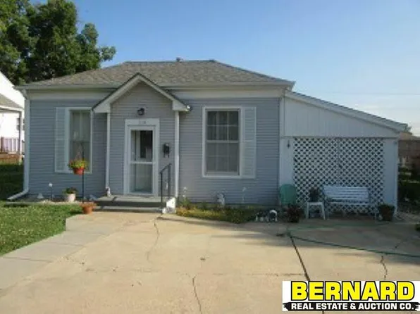 1114 13th St, Auburn, NE 68305