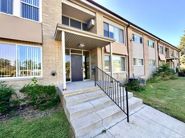 25665 Lahser Rd #B-2, Southfield, MI 48033