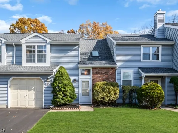 95 Stonehedge Ct, Franklin Twp., NJ 08873