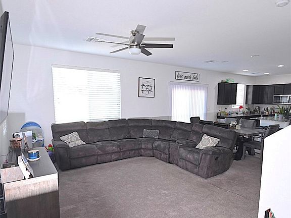 3rd image of 5853 Petrified Tree Ln