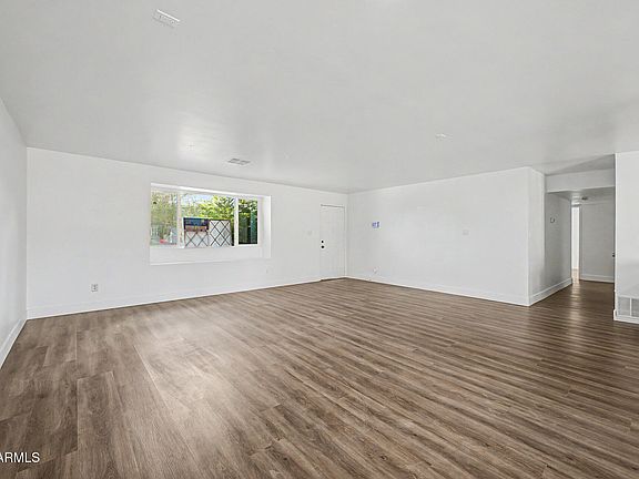 3rd image of 756 E LOYOLA Drive