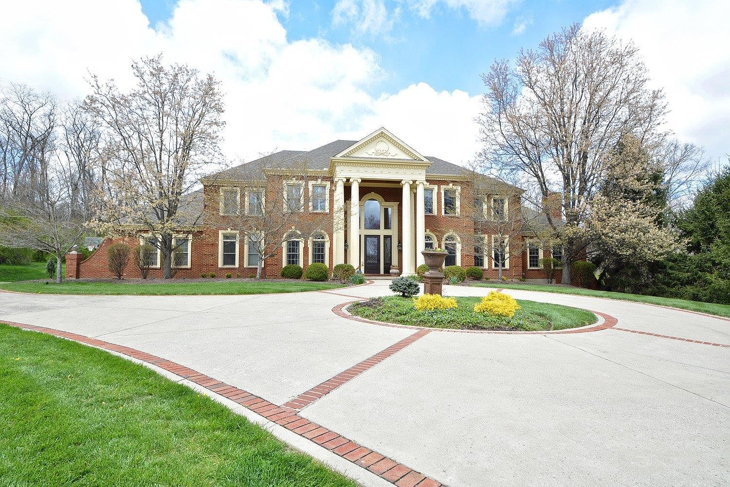 8380 Kugler Mill Rd, Cincinnati, OH 45243 Zillow