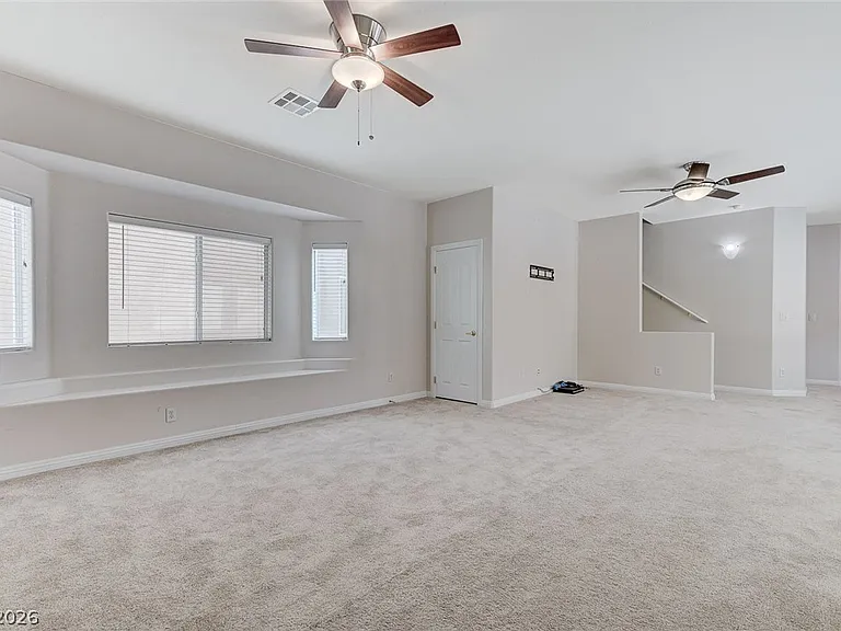 5048 Lower Falls Ct — Photo 10