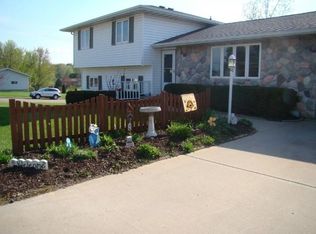 1100 N Johns St, Dodgeville, WI 53533