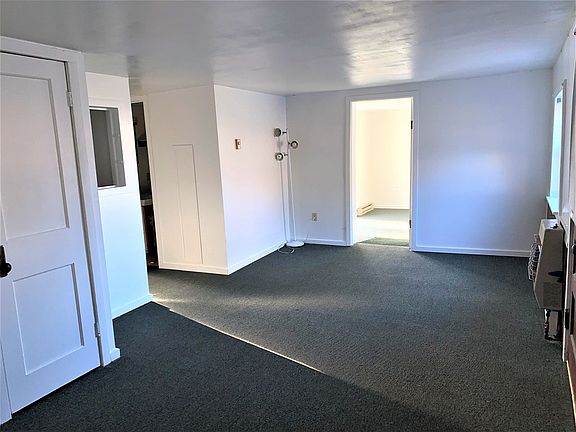 5th image of 77 Fellows Ave
