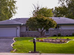 W215N10190 Hickory Dr, Colgate, WI 53017