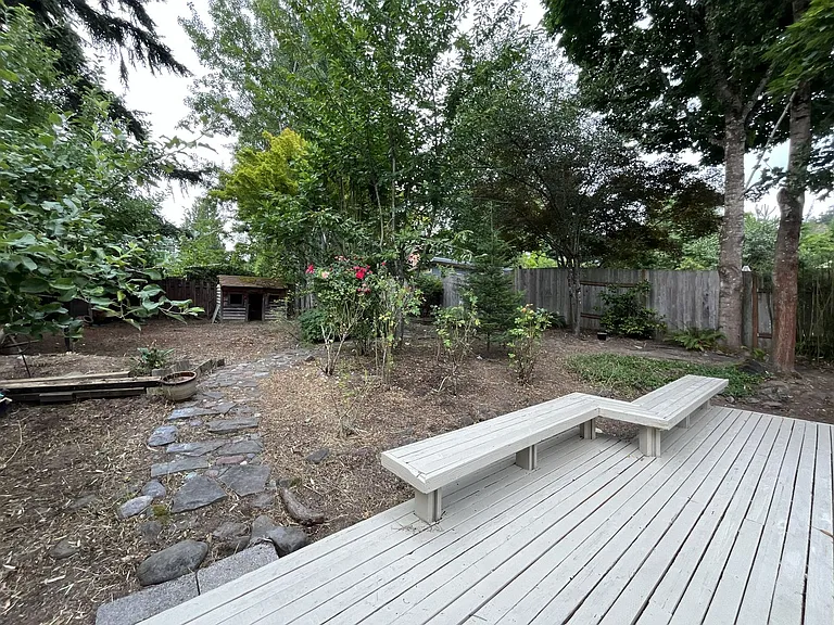 4737 SW Pendleton St — Photo 41