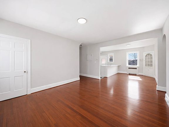 3rd image of 500 Park Ave APT 2W